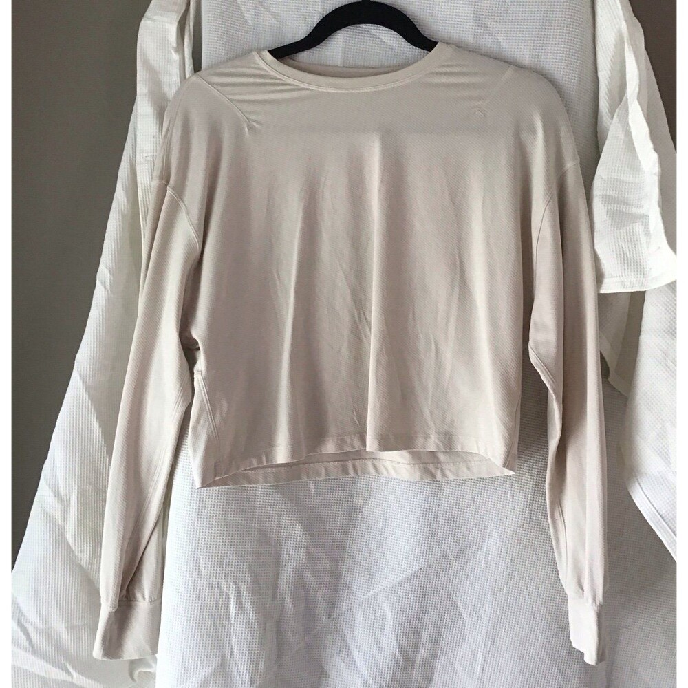 Lululemon Better each day license to train long sleeve